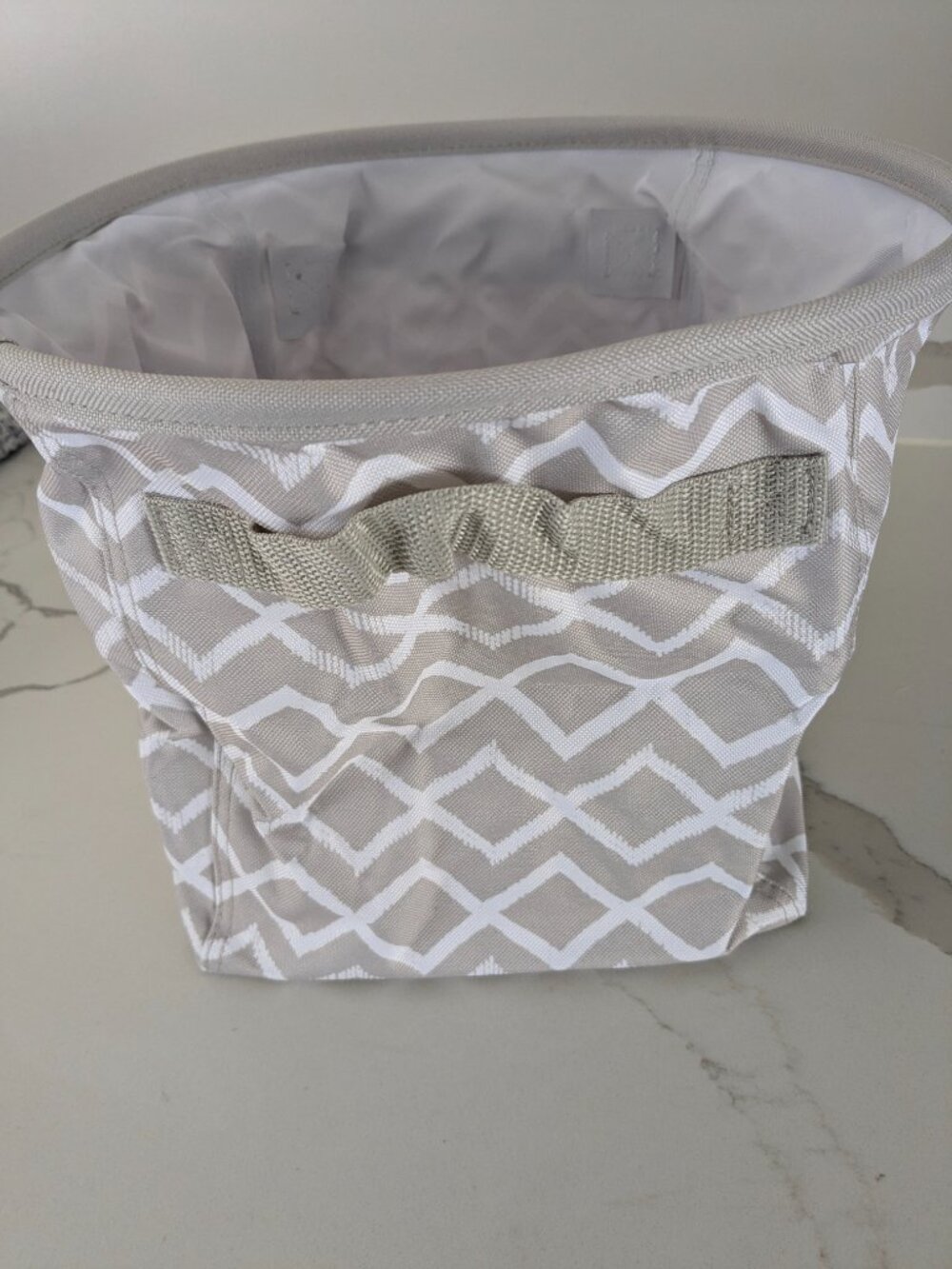 Brand New Thirty-One Mini Storage Bin in Dancing Diamond fabric